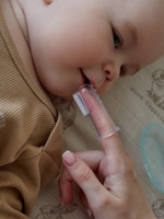 Happy Baby Зубная щетка на палец с пеналом, Китай    { 35081 }  ГОЛУБОЙ